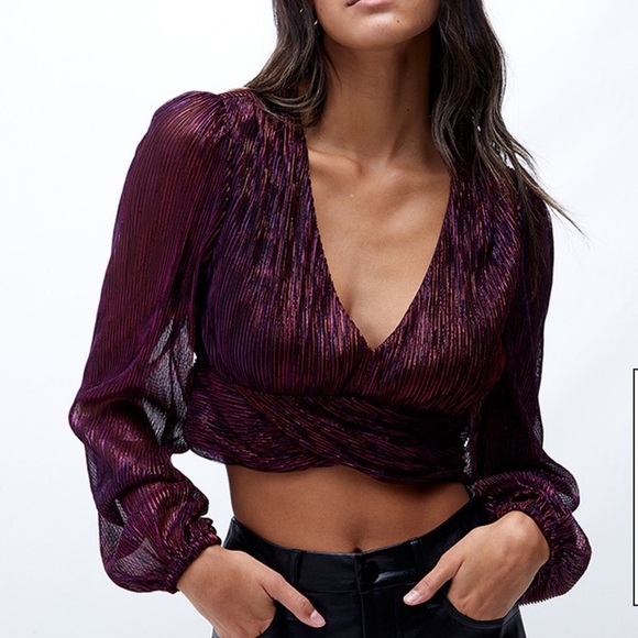 MinkPink Ines Twist Lurex Long Sleeve Top - Picture 2 of 13